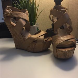 Steve by Steve Madden Platform sandals